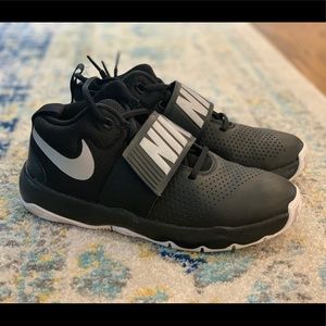 Nike basketball shoes- size 5Y